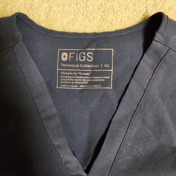 Figs Scrubs - Picture 2 of 3